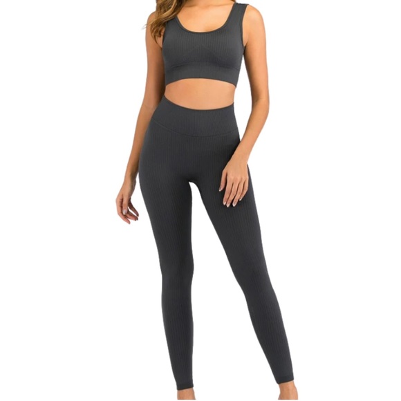 BARE ATHLETICS BARESCULPT RIBBED SEAMLESS LEGGINGS ONYX BLACK - Picture 2 of 6